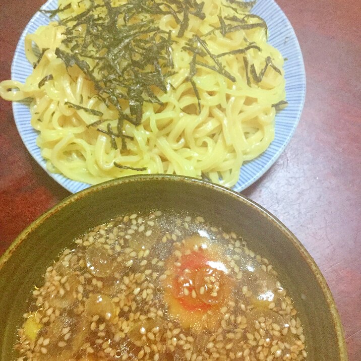 味噌＆醤油のダブルスープde太麺＆細めんのつけ麺！